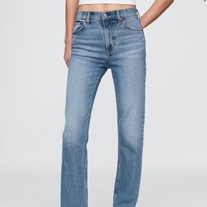GAP Women's Straight Leg Blue Jeans